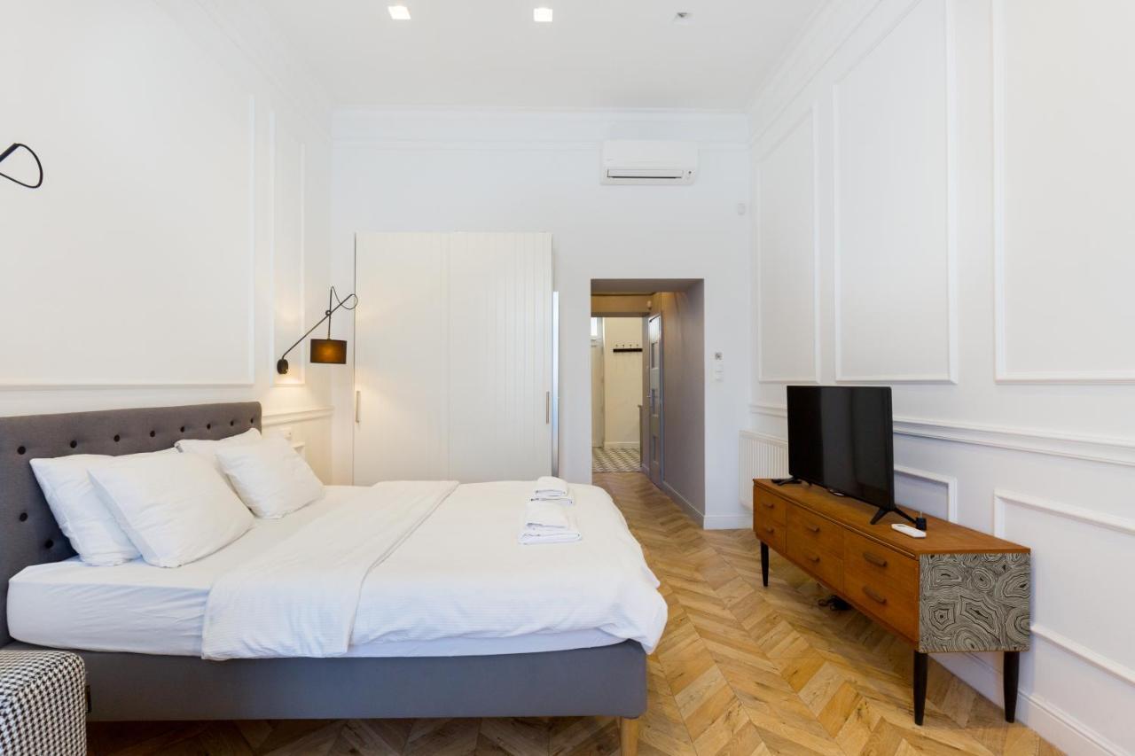The Oktogon Executive Apartment Budapest Kültér fotó