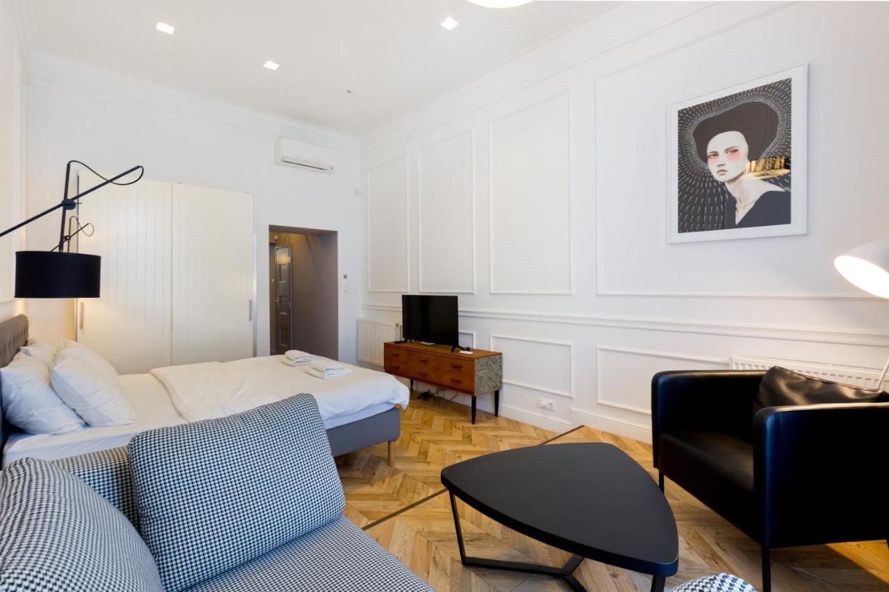 The Oktogon Executive Apartment Budapest Kültér fotó
